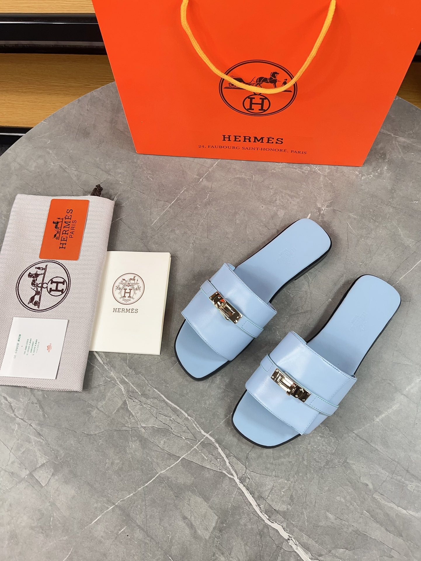 HM 26s Giulia Sandal Kelly Buckle Leather 936453