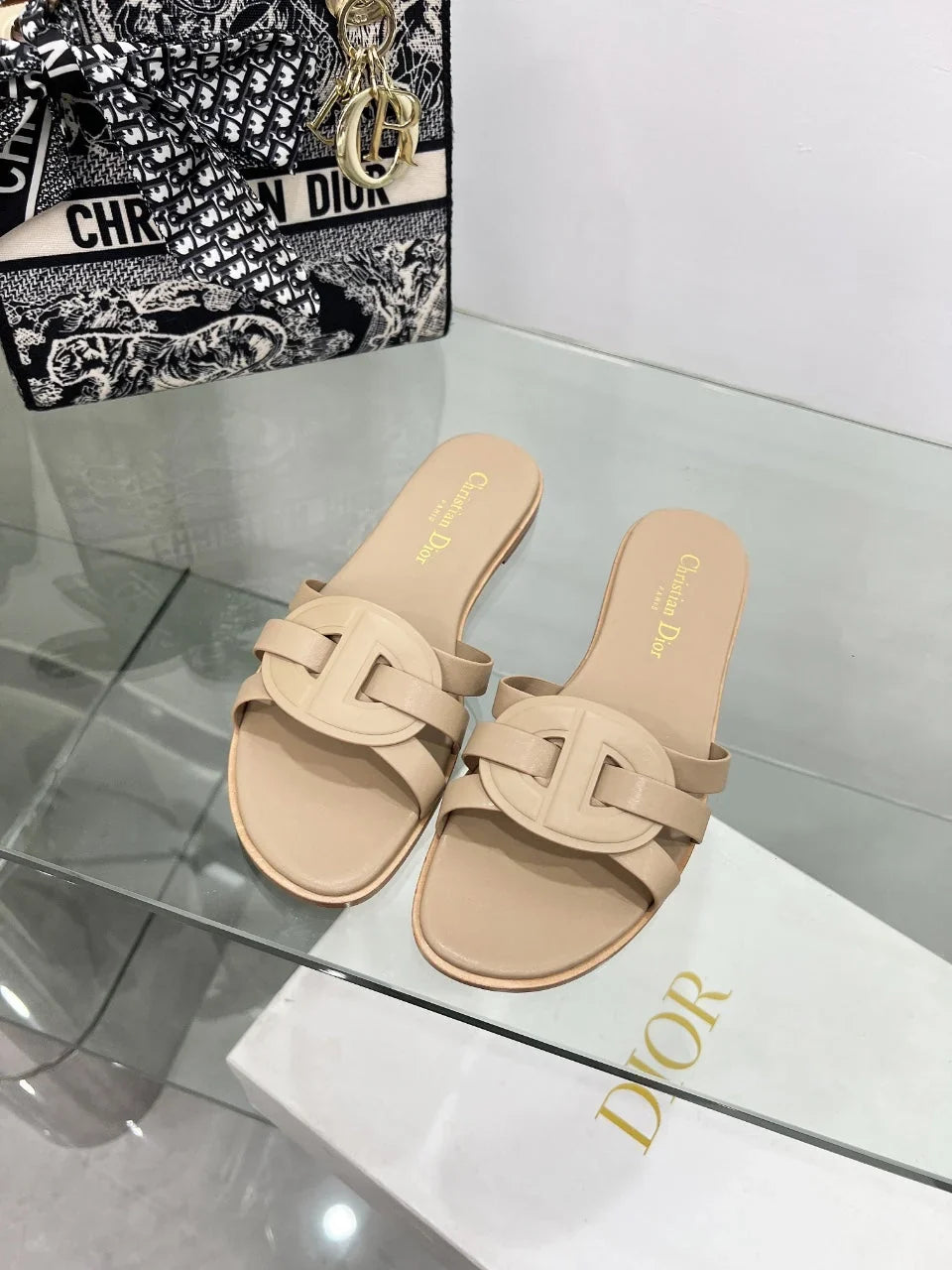 Dior 2026 D-Club Slide Sandal Cowhide 927362