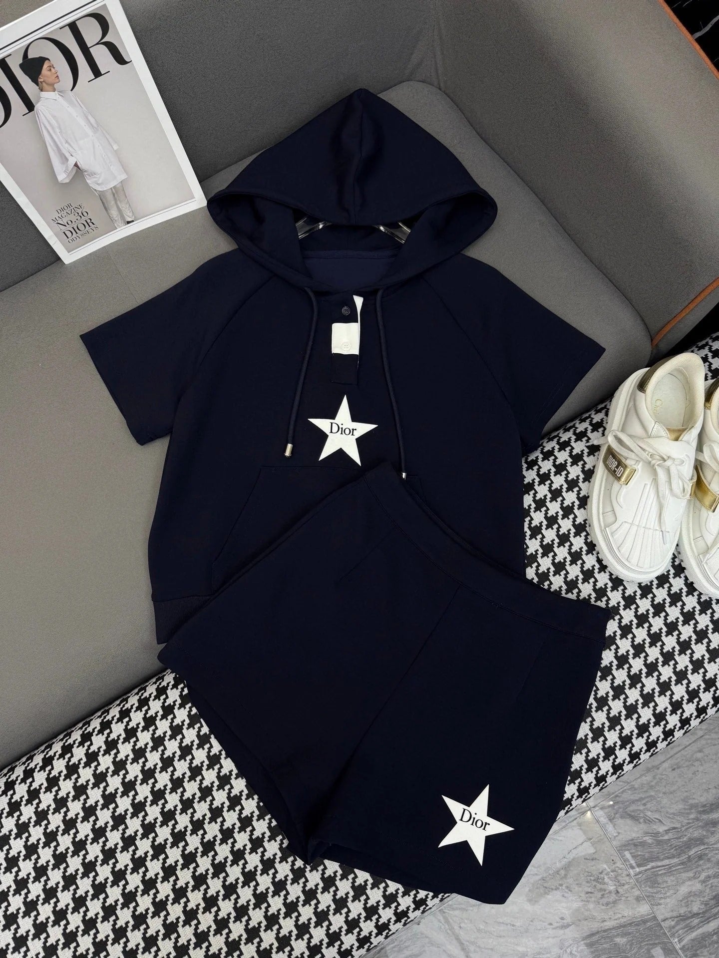 DIOR T-SHIRT AND SHORTS SET 237555